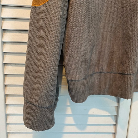 HENGSHENG JEANS Sweatshirt / Shirt w/ 4-Button Placket. Patch Pocket at Elbows. - Picture 3 of 8